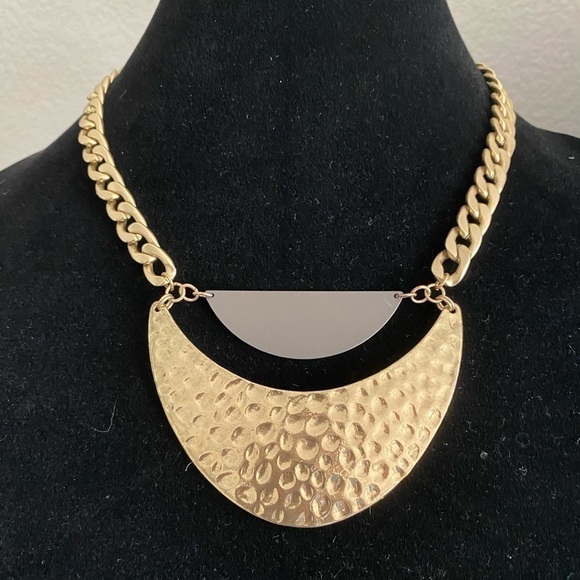 Steve Madden Jewelry - Necklace Statement Bib Design Hammered Steve Madden